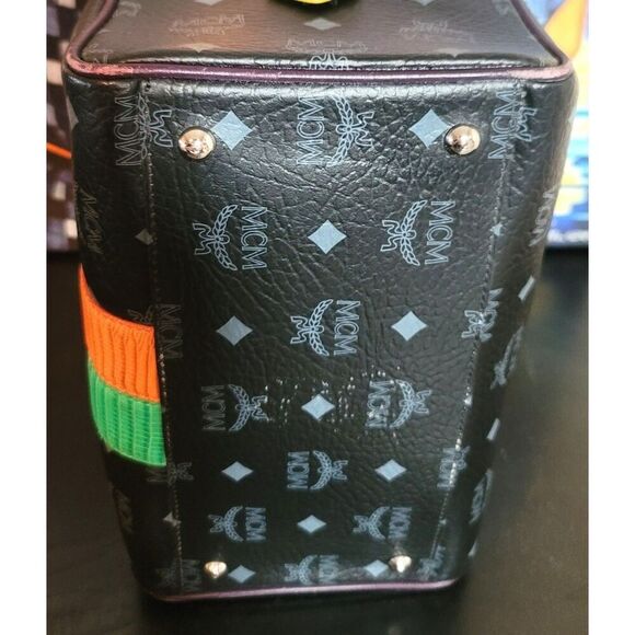 Black MCM Visetos Lion Princess Boston - Picture 12 of 16